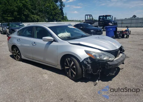 2016 Nissan Altima 2.5 z USA, uszkodzony, nr VIN 1N4AL3AP9GC145495
